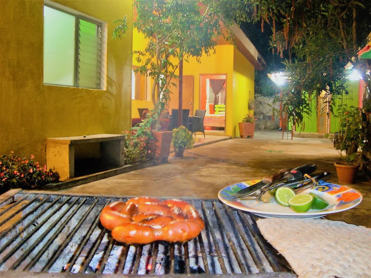 Casa Gitana Hostel & Traveler'S Home Antigua